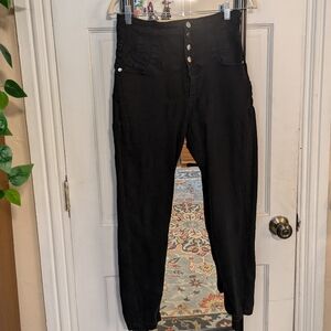 Unique Vintage size 10-12 high waisted ankle length jeans
